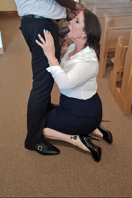 QOS MIlfs Worshipping BBC