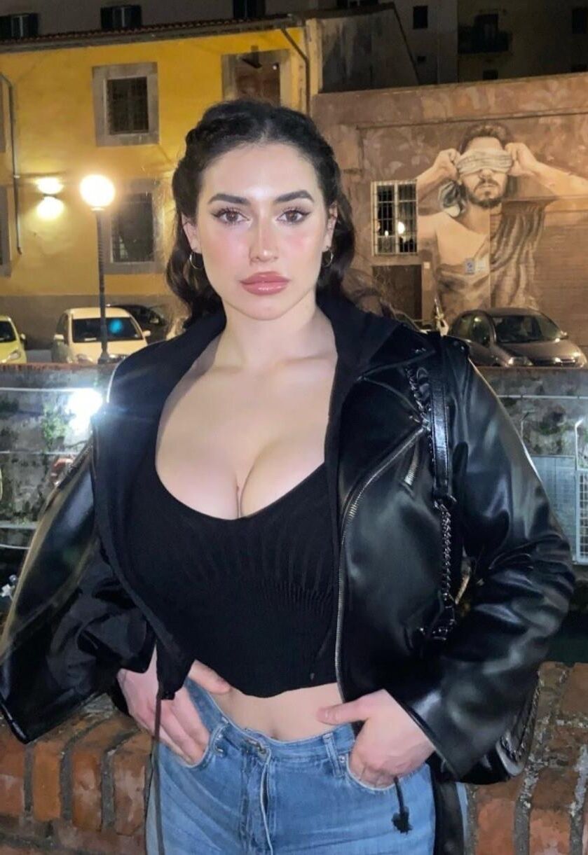 Titty fuck pawg Federica 