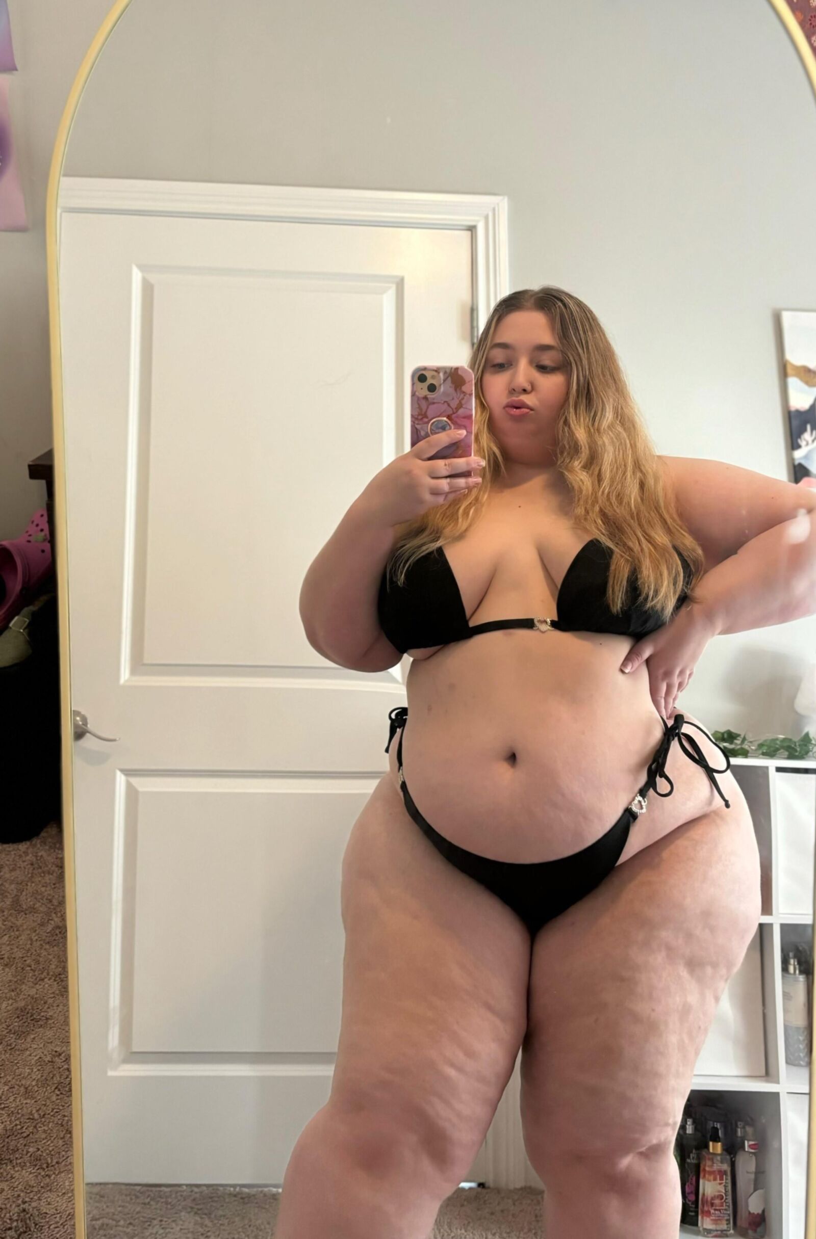 BBW Blonde Bimbo ist eine versaute Fette Airhead Cutie