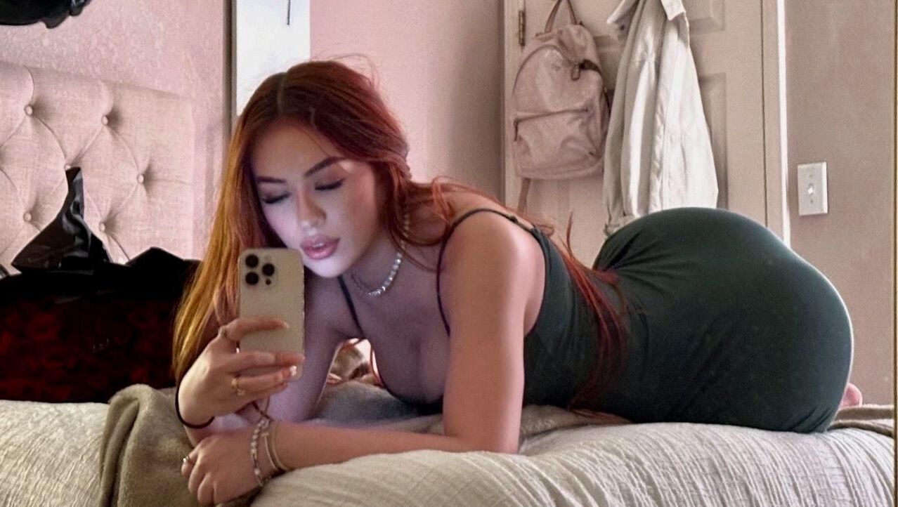Cassandra kurvige Schönheit sexy Brünette Mädchen gemischte heiße Fotos