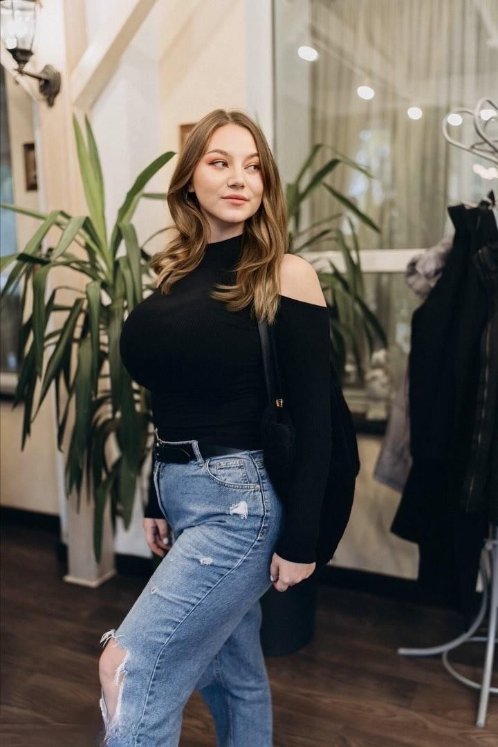 Koliska seios gigantes grandes butt but lindo ucraniano menina mista de menina mista