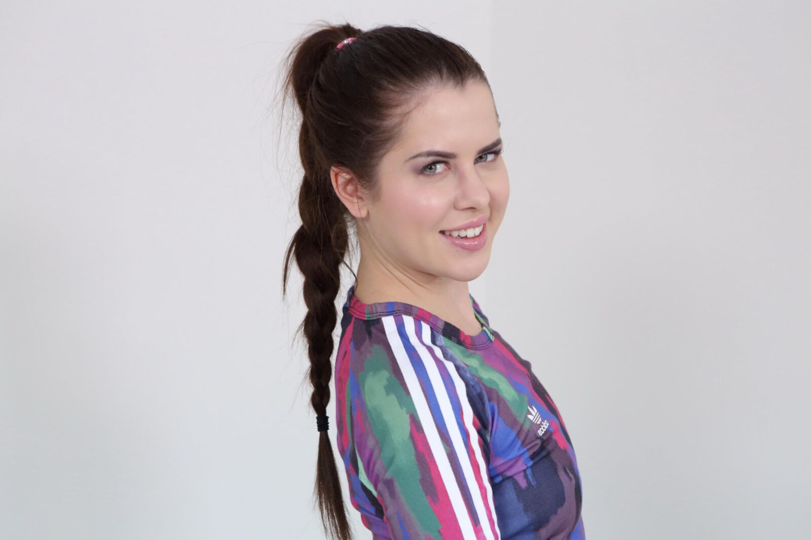Virtualxporn Cassie Fire S (estiramiento de gimnasta adolescente) x