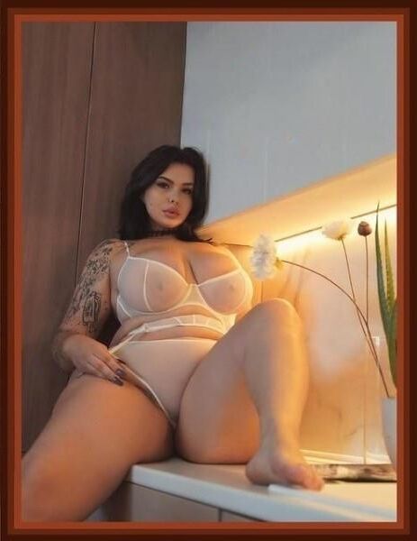 Amazing Hott and Sexy Big Beautiful Goddesses