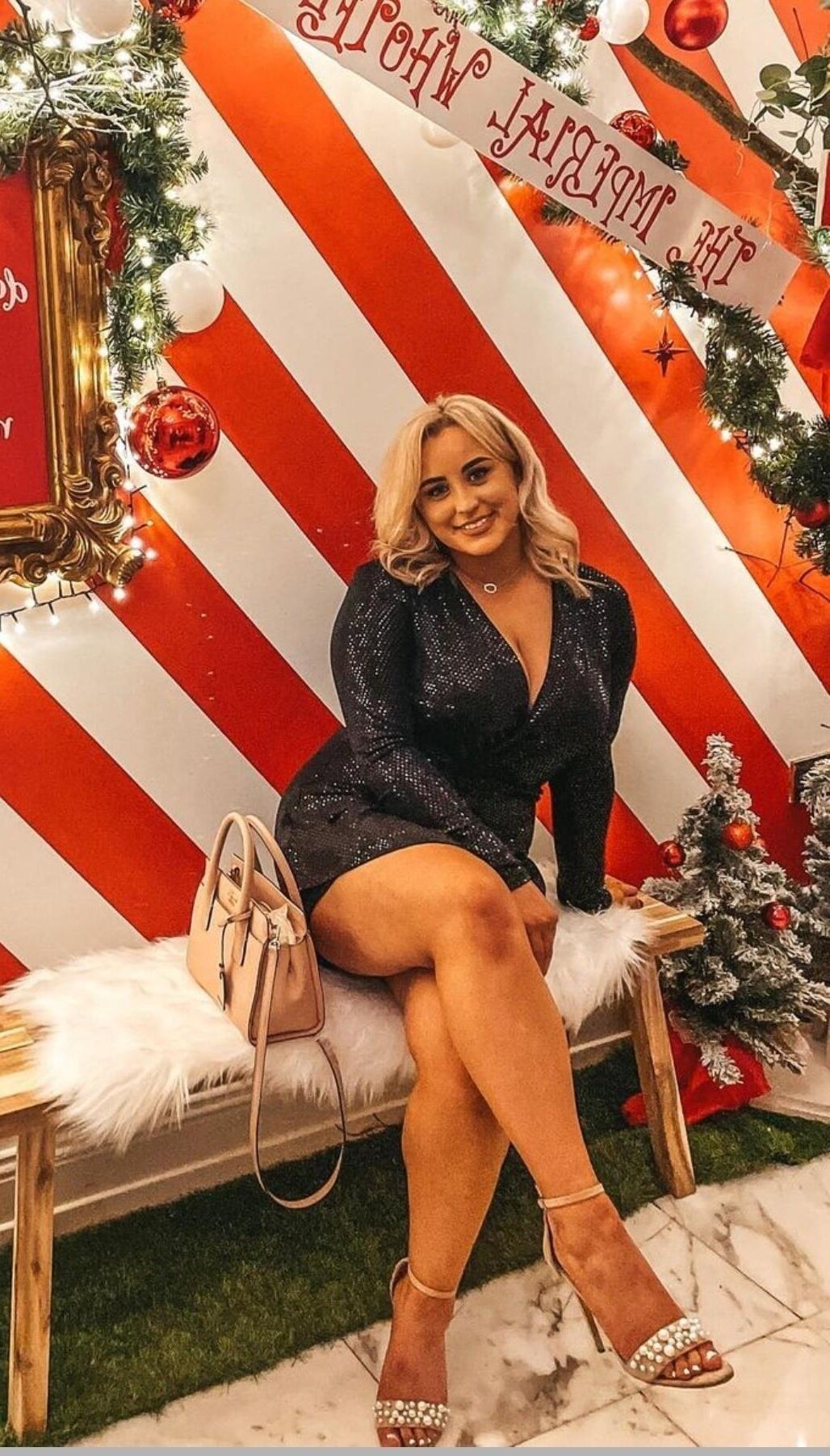 Aisling Fat Tits Thicc Bimbo Blogger считает, что она лучше, чем вы