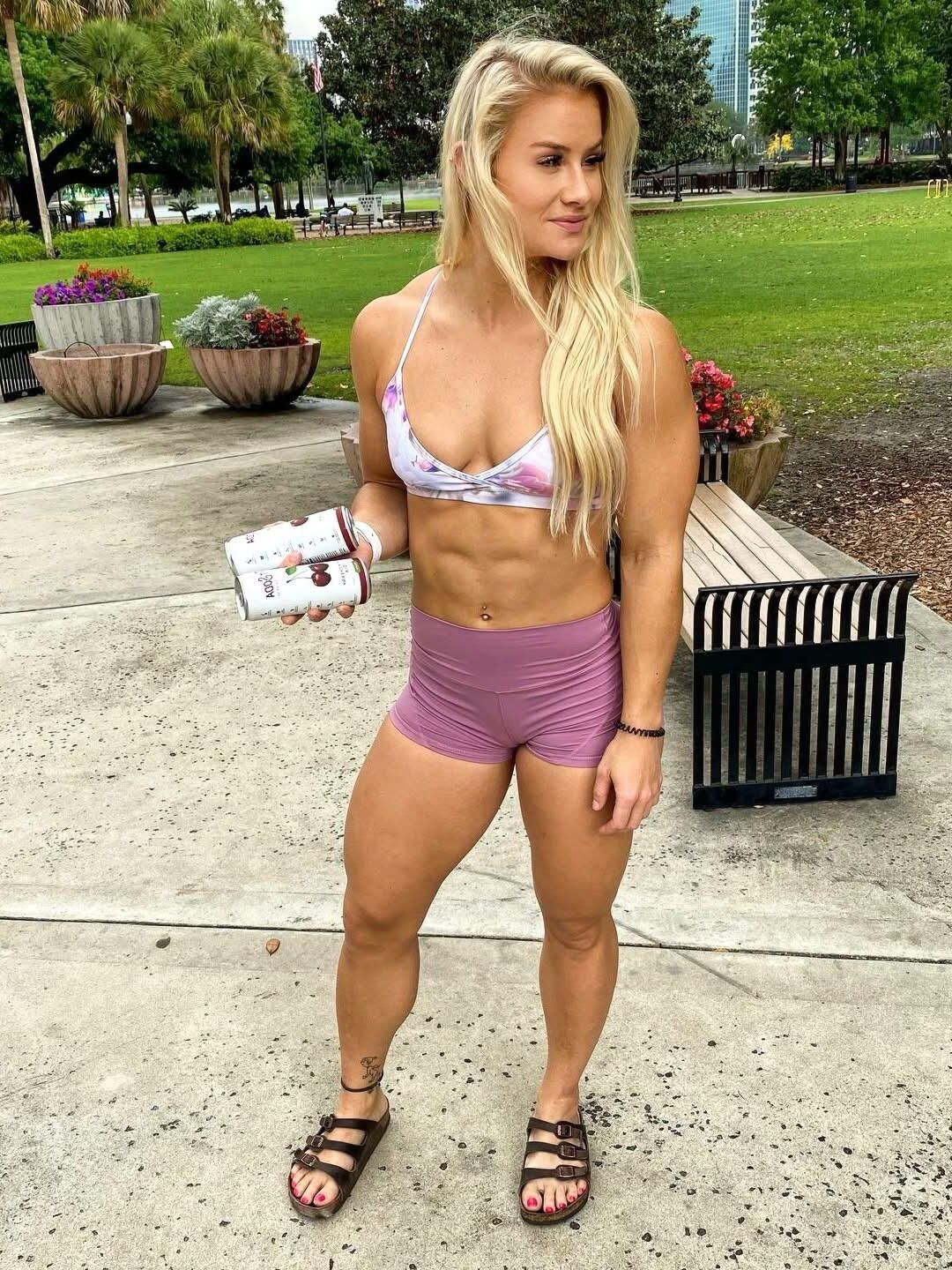 Danielle s
