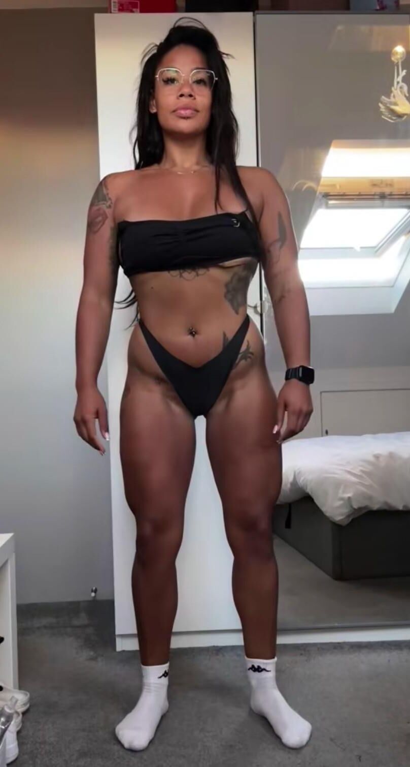 Use imágenes de chocolate wankmeat nadia para hacerte correr