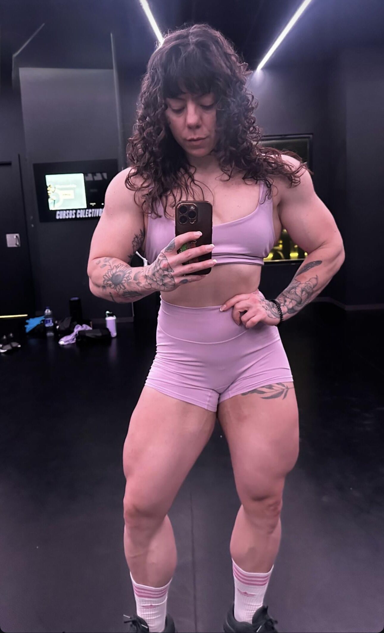 Muscle Girls Thicc and Powerful