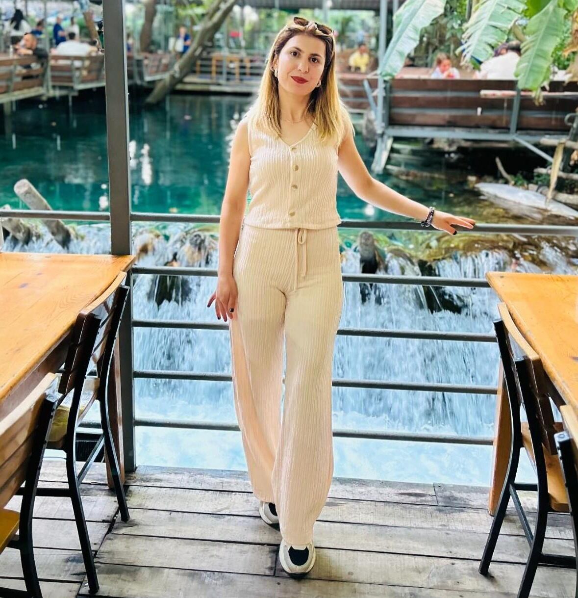 SEXY TURKISH TEEN 