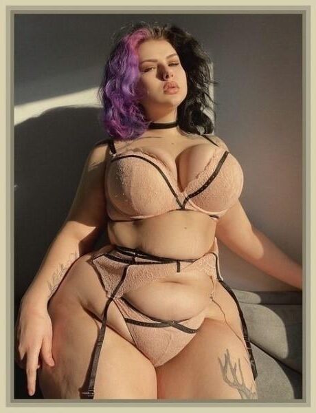 Amazing Hott and Sexy Big Beautiful Goddesses
