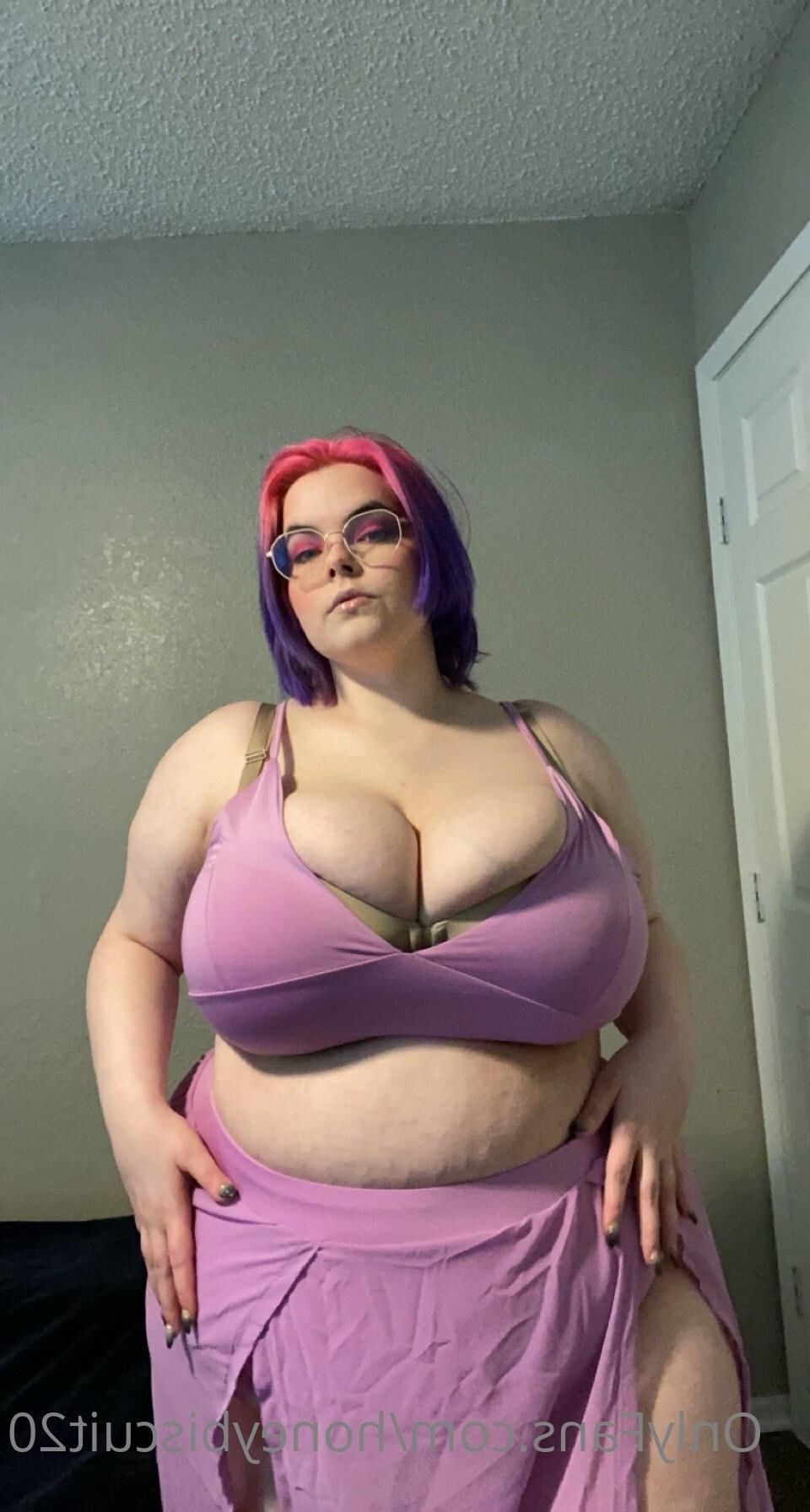 Cabelos rosa de mel enormes peitos enormes beleza bbw garota mista
