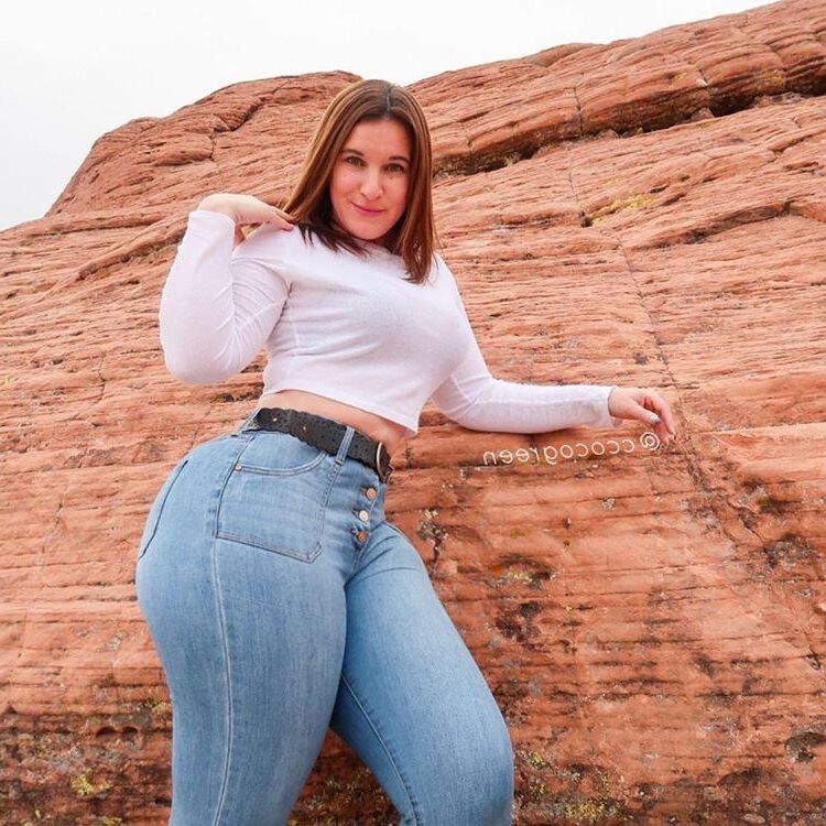 CCOCOGELEN GREEN BIG ASS PAWG grosso