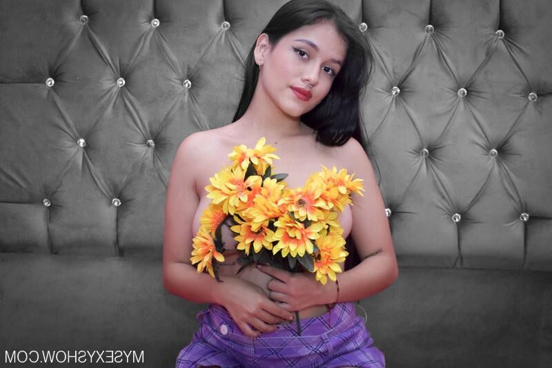 Abbymillerrt at MySexyShow.com