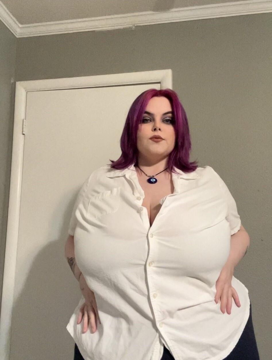 Cabelos rosa de mel enormes peitos enormes beleza bbw garota mista