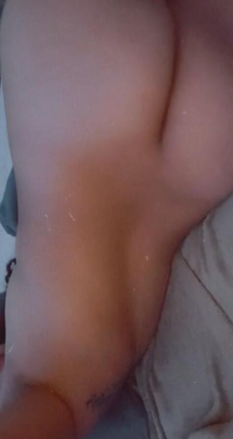 Lindo Latina GF tiene un buen culo grande y tetas sexys