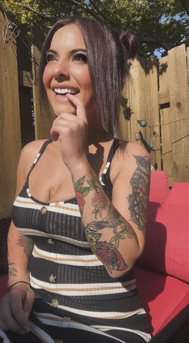 Cerdo con tetas holgadas