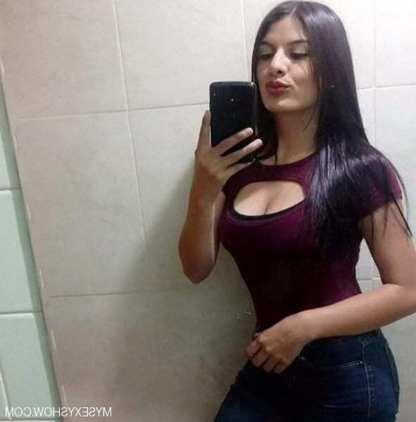 ABRIL_FOXXX_SQUIRT en mysexyshow.com