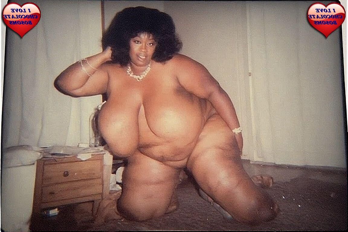 BIG and BEAUTIFUL MATURE CHOCOLATE BOSOMS