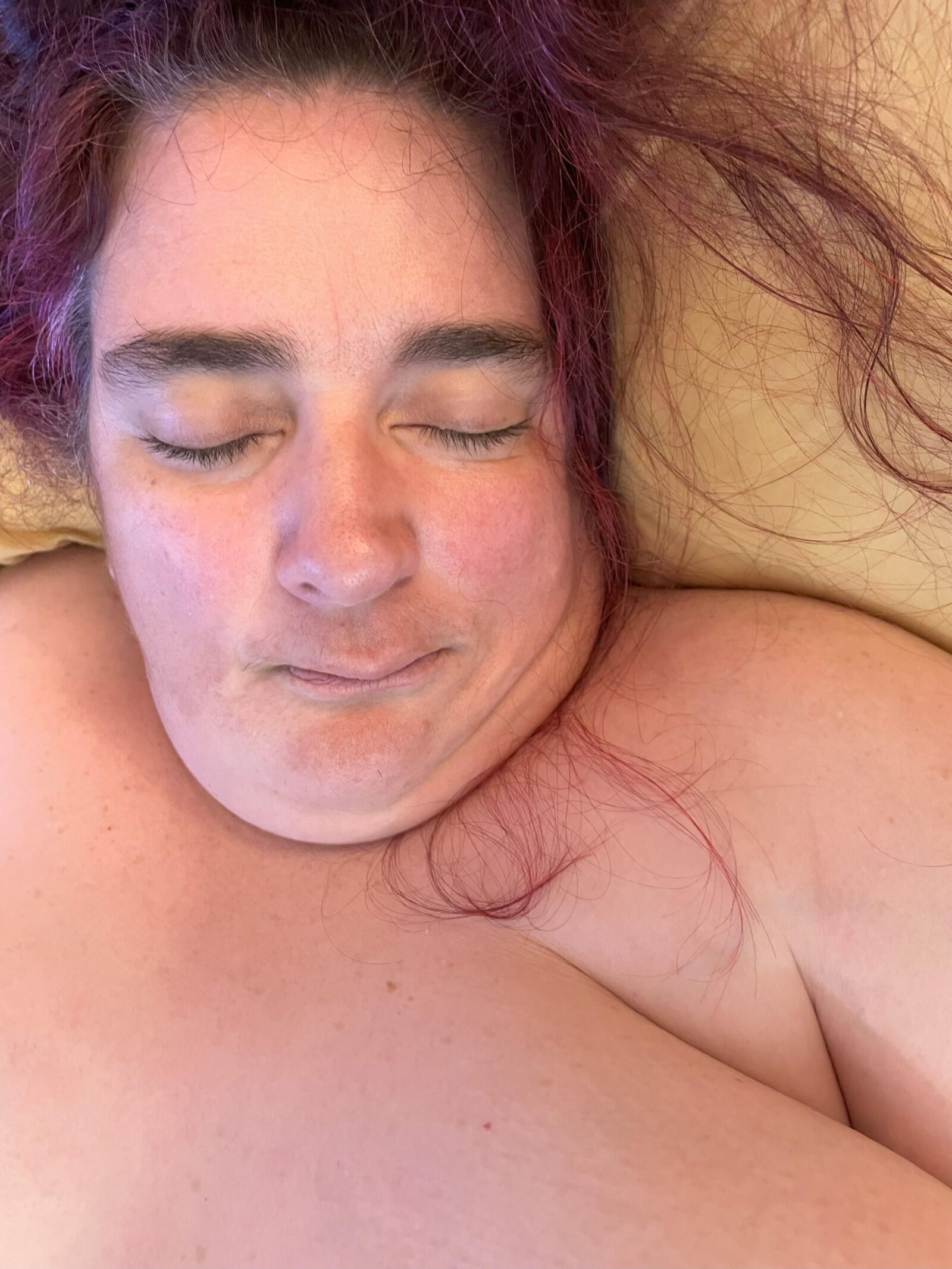 BBW Buceta peluda descansando