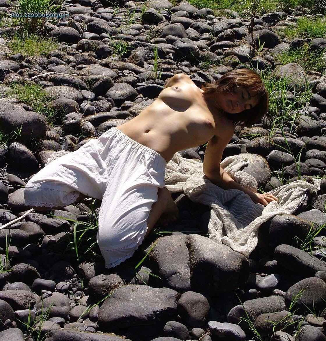 HippieGoddess BREA Naked in the river bed