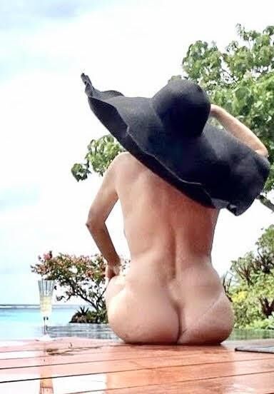 Linda madura