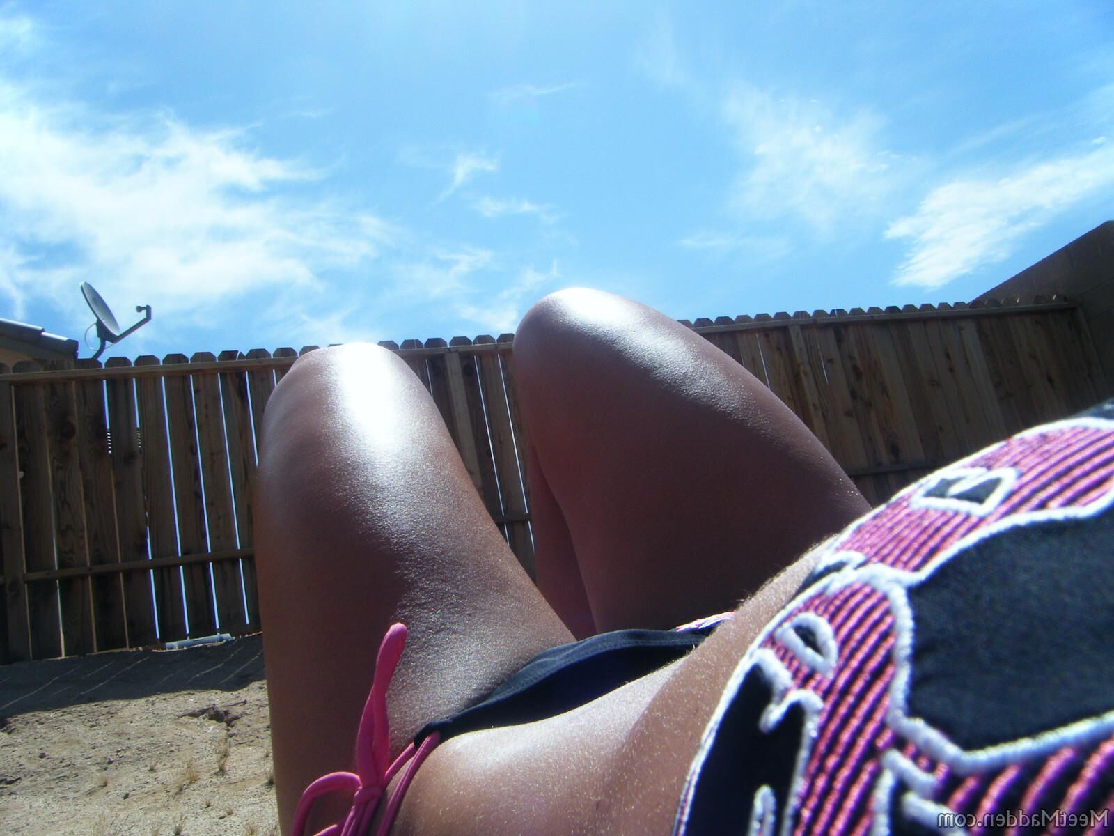 MeetMadden MADDEN Sunbathing (NN)