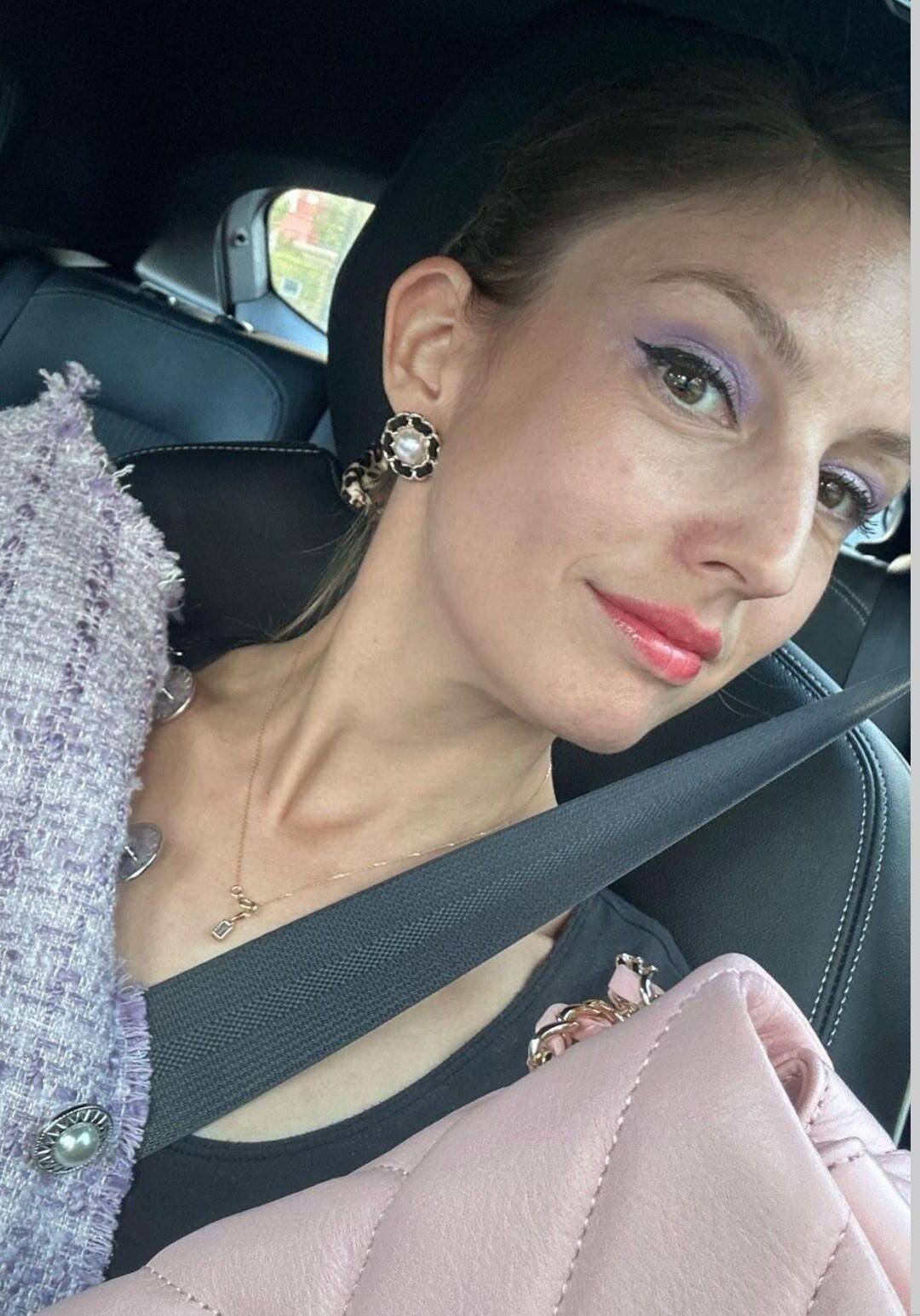 Eva Maigrichonne BCBG Mais Bien Salope (MILF francês)