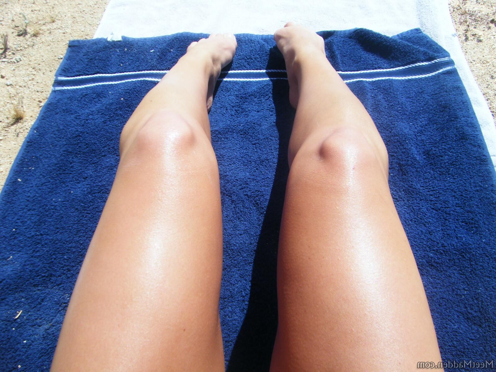 MeetMadden MADDEN Sunbathing (NN)