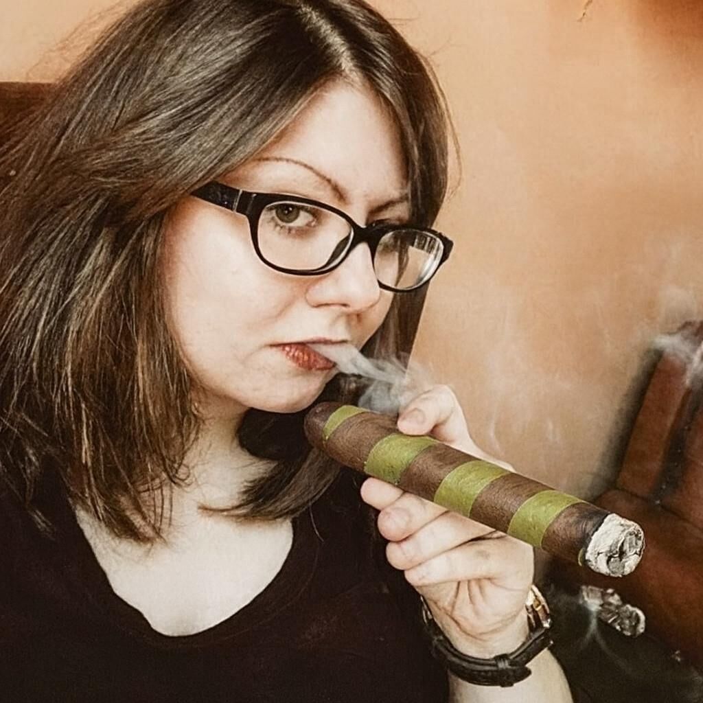 KI riesige Zigarrenbilder des Tages