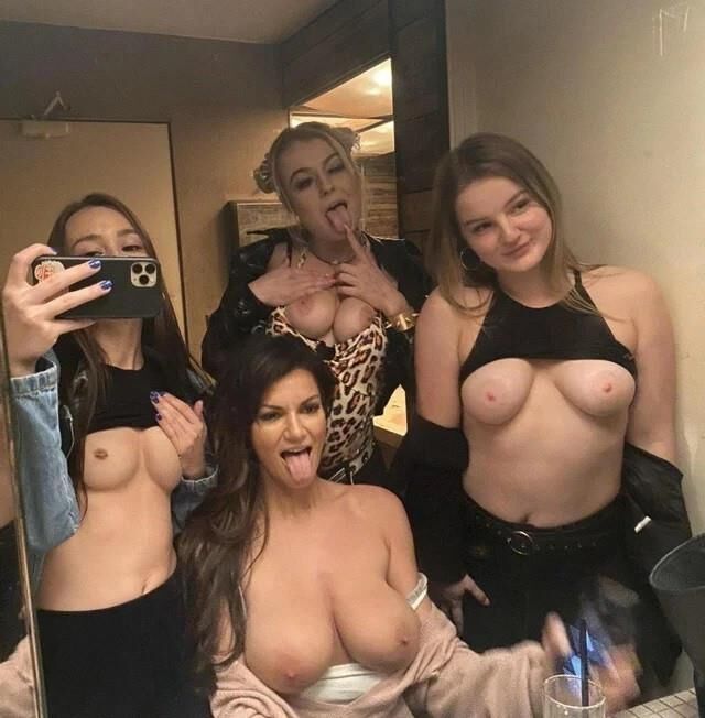 レズビアンセルフィー