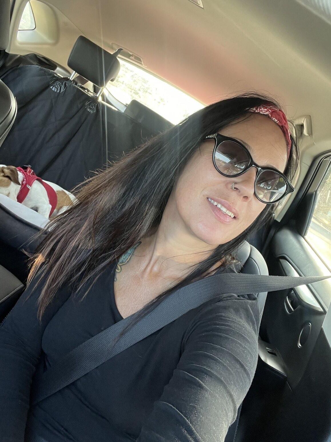 Adeline Swiss Anal Queen sexy Brünette Milf gemischte heiße Fotos