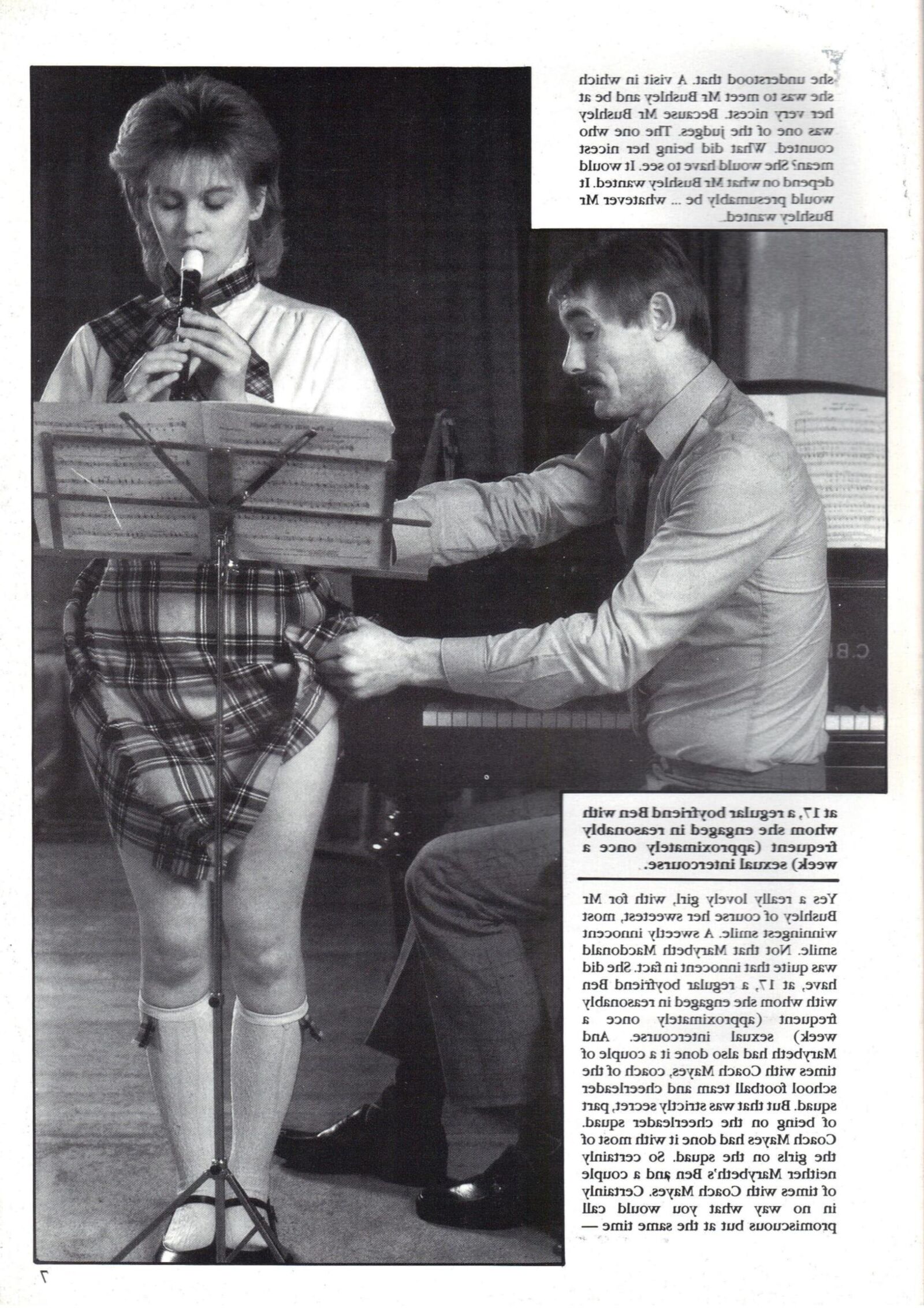 Retro Spanking Blushes Issue completo