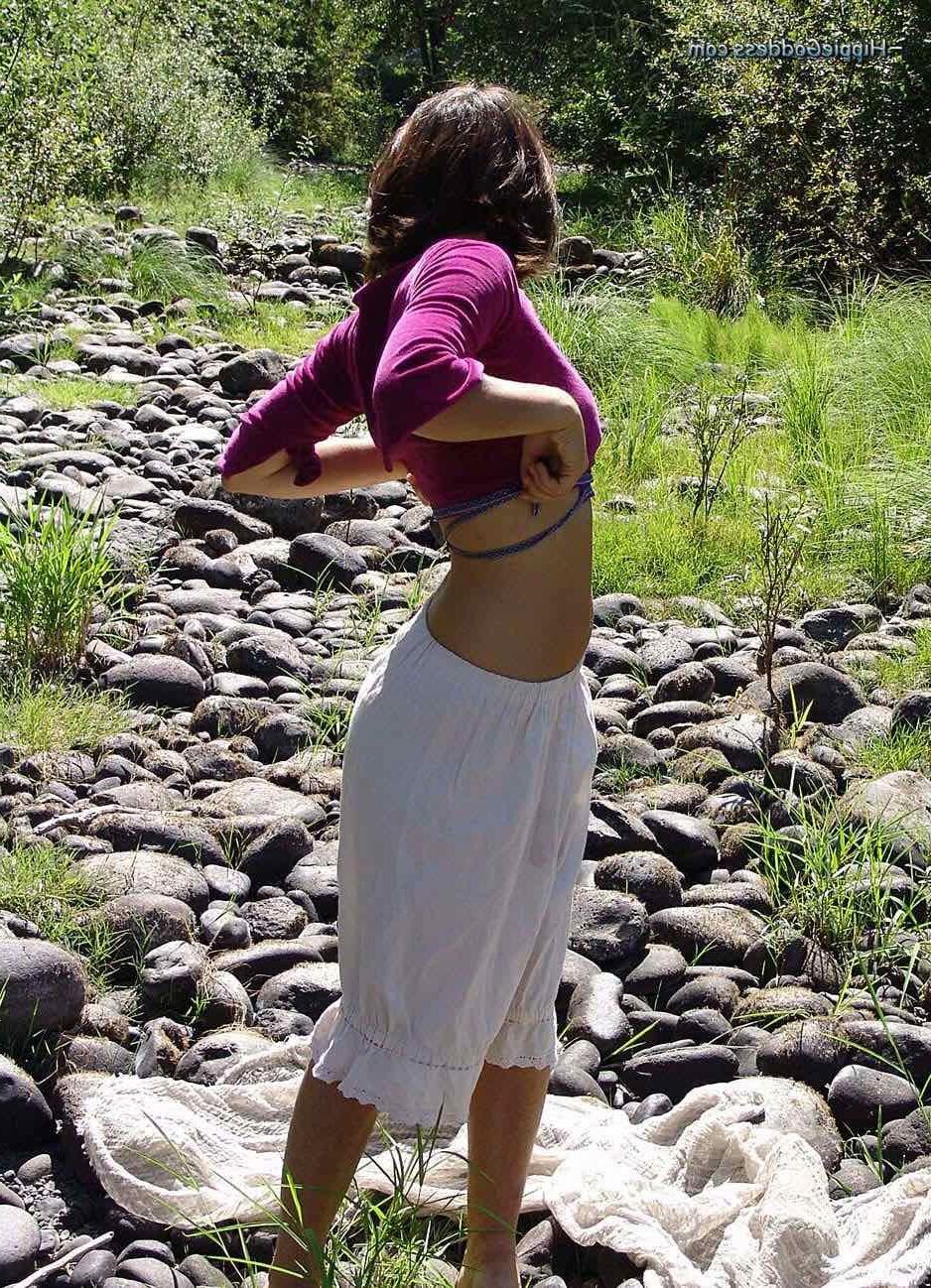 HippieGoddess BREA Naked in the river bed
