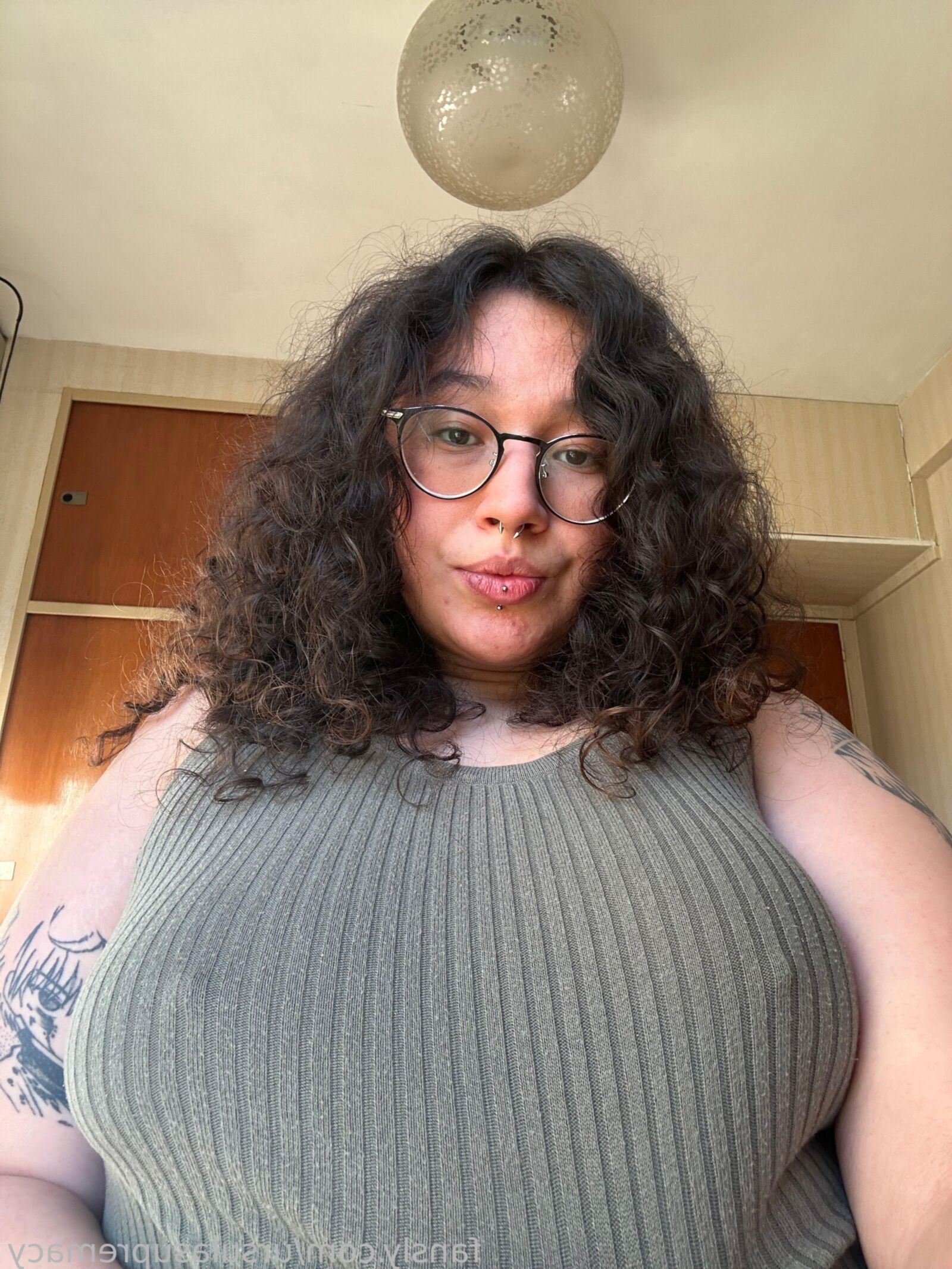 Niomi Big Ass Big Boobs Curly Haired Anal Brunette BBW Mixed Sho