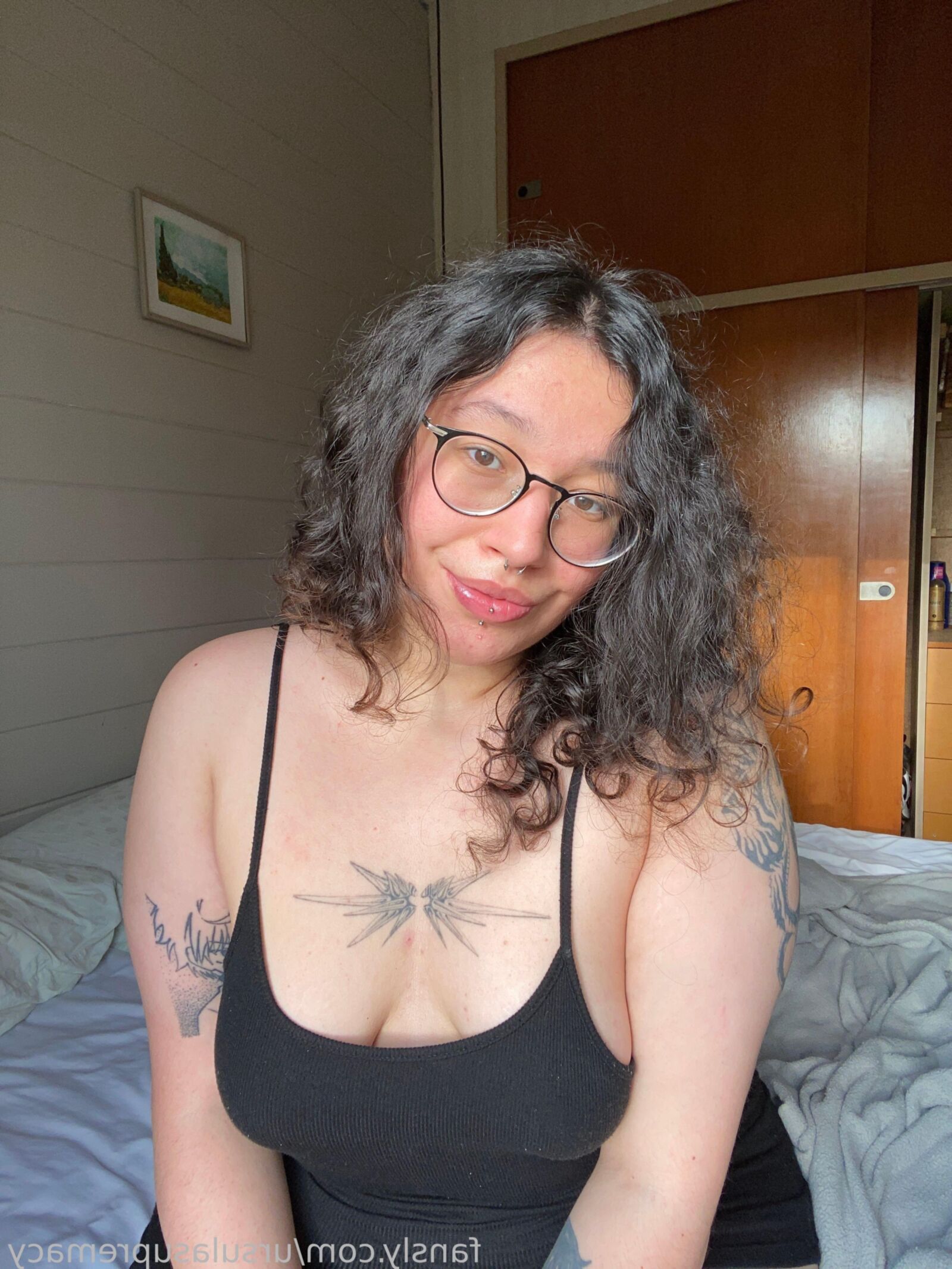 Niomi Big Ass Big Boobs Curly Haired Anal Brunette BBW Mixed Sho