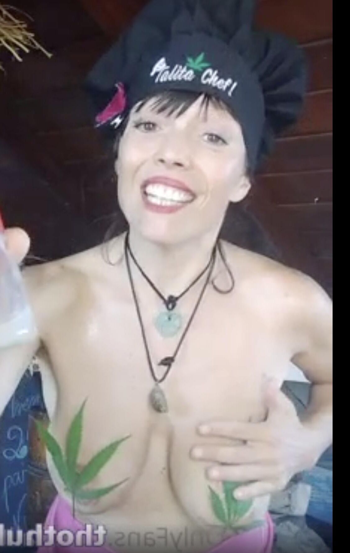 TALITA CHEF SHAKES HER FUNBAGS