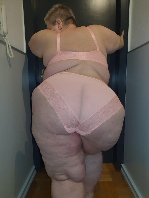 Gefällt Euch mein dicker, fetter SSBBW Body?