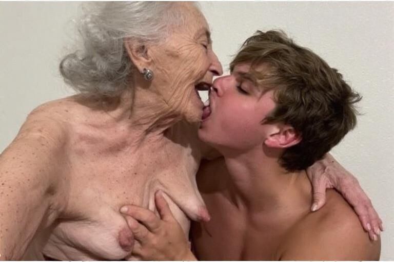 Loving Grannies