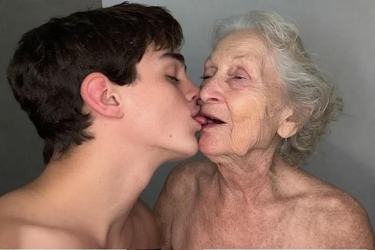 Loving Grannies