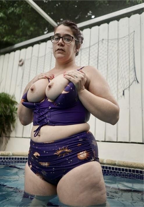 Vicki Big Butt Big Titten mit Brille BBC Liebhaber Frau gemischte Aufnahmen
