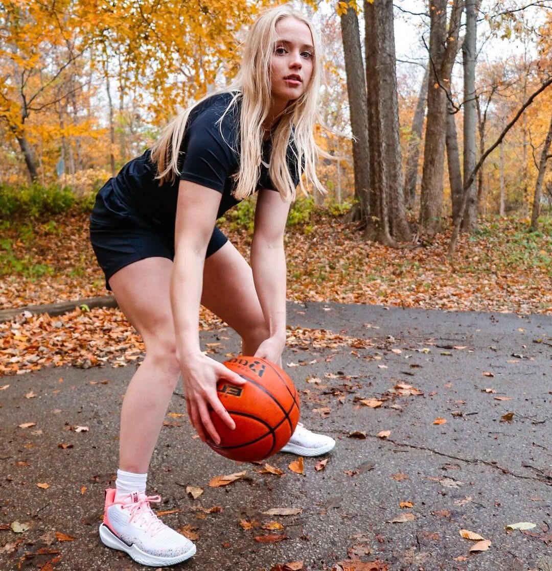 Cute Basketball Player Hailey van Lith