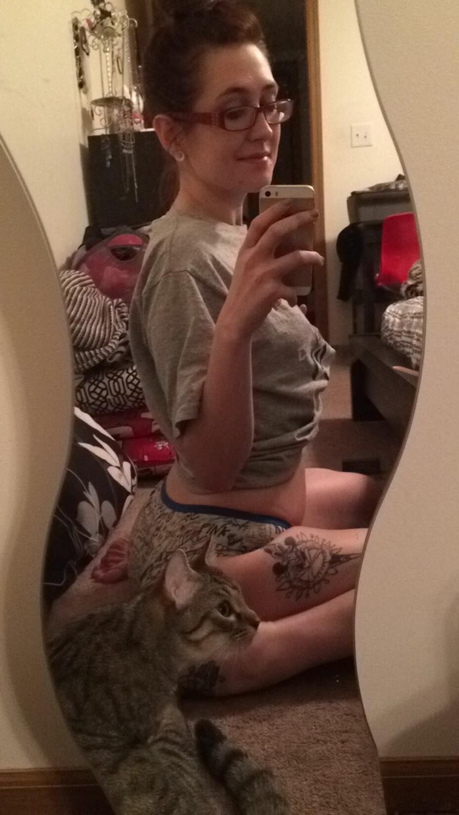 Selfies adolescentes tatuados en nerd