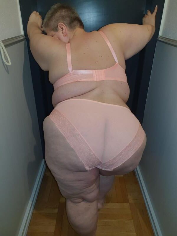 Gefällt Euch mein dicker, fetter SSBBW Body?