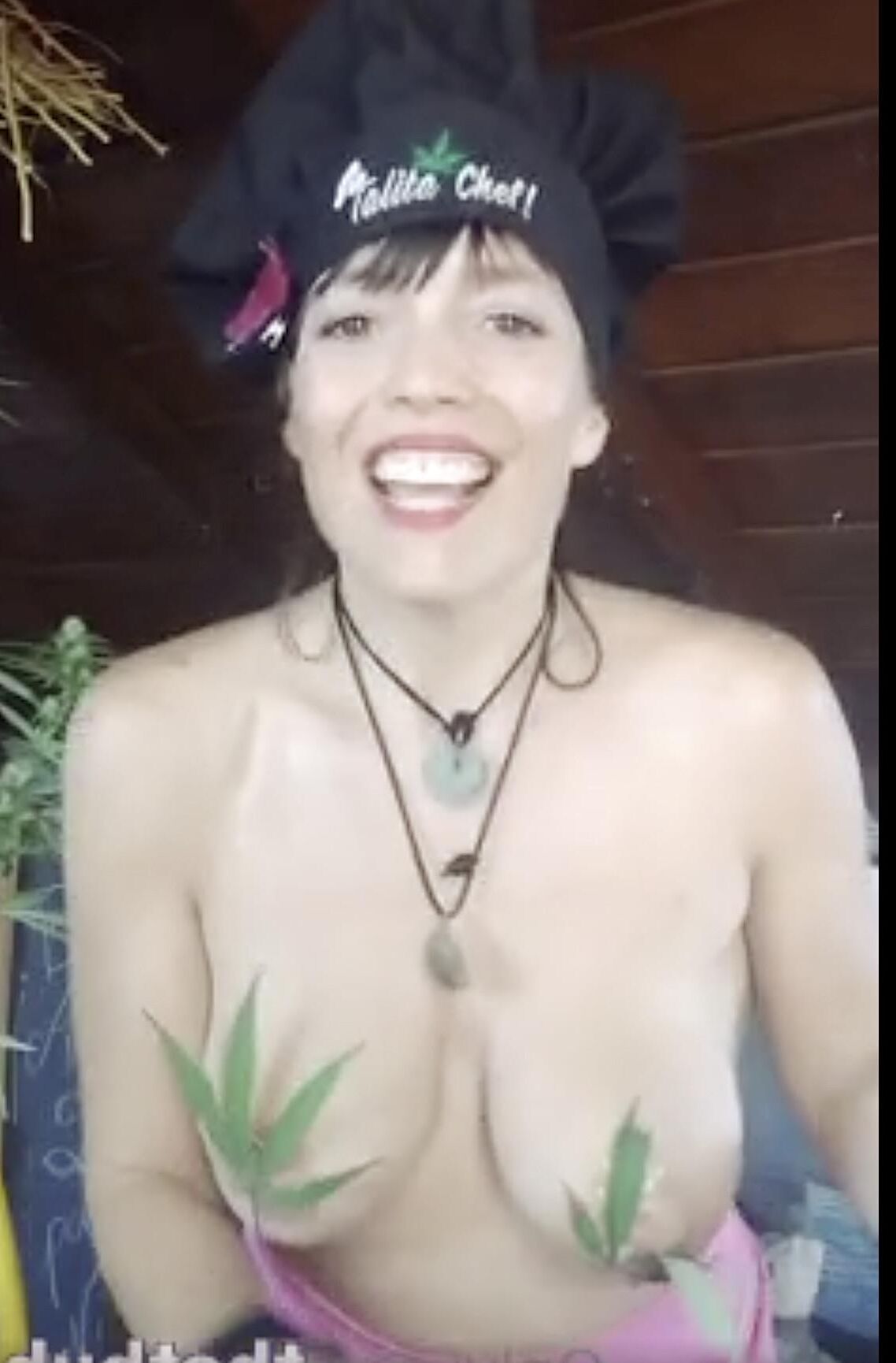 TALITA CHEF SHAKES HER FUNBAGS