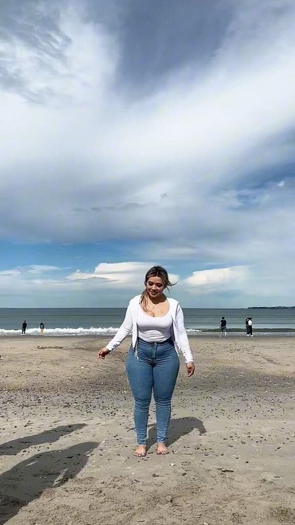 Stephanie Big Ass Big Boobs Sexy BBW Latina Girl Mixed Photos