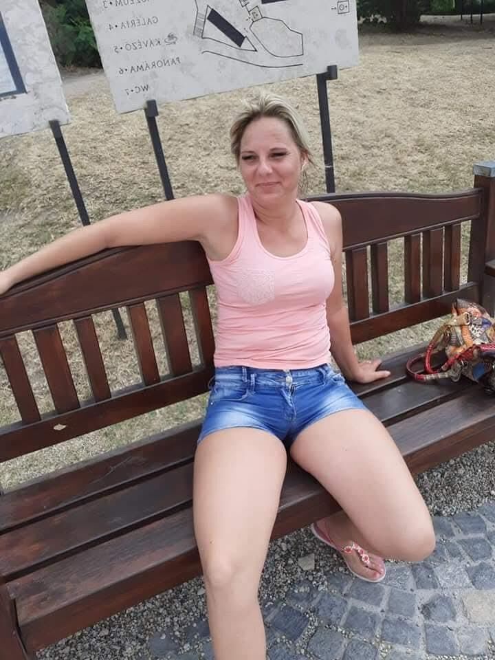 Sexy Hungry Lady