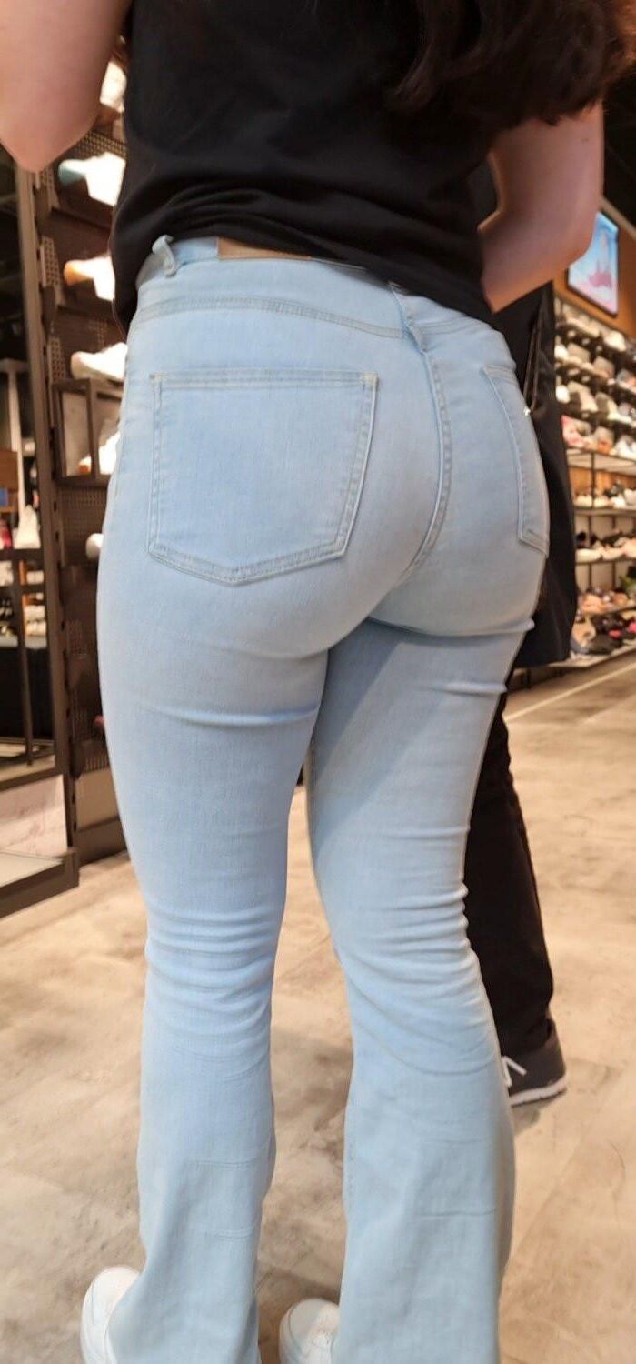 Apenas bunda: bundas femininas em jeans