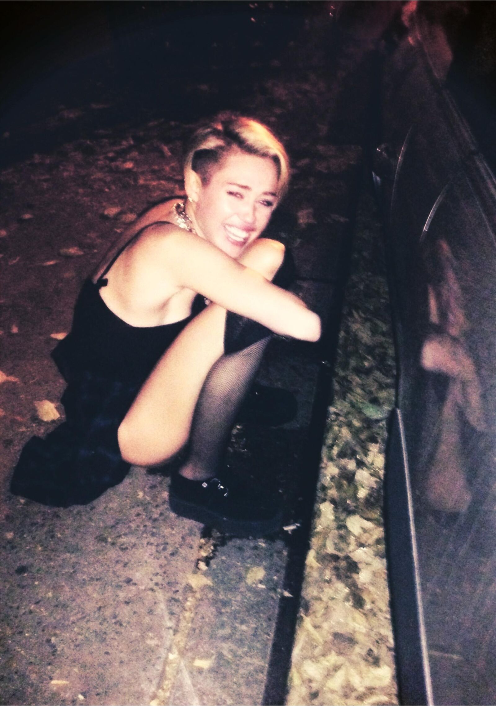 MILEY FCK CRS