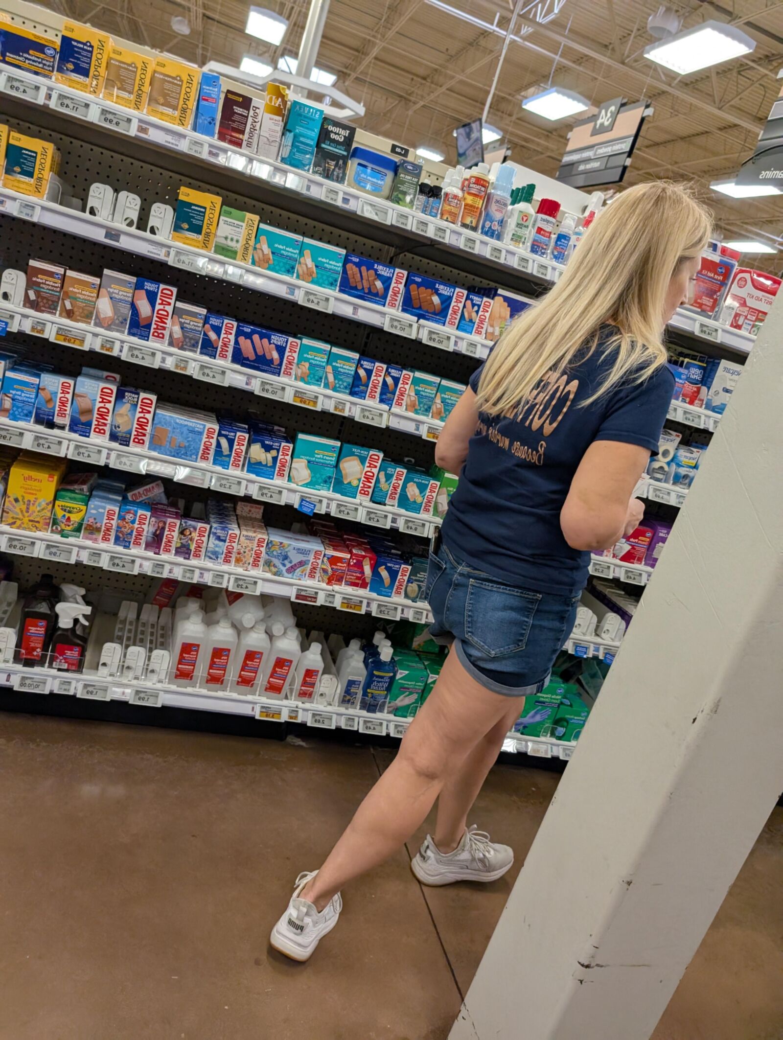 Blonde milf 