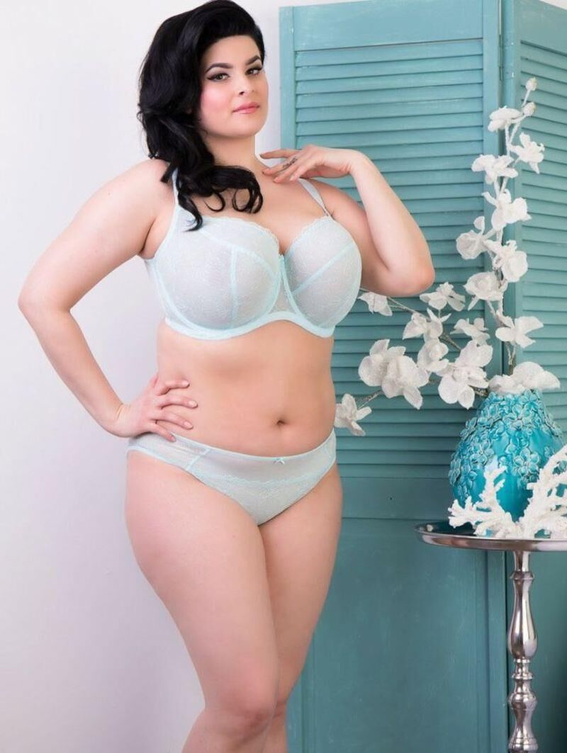 Hott y lencería sexy