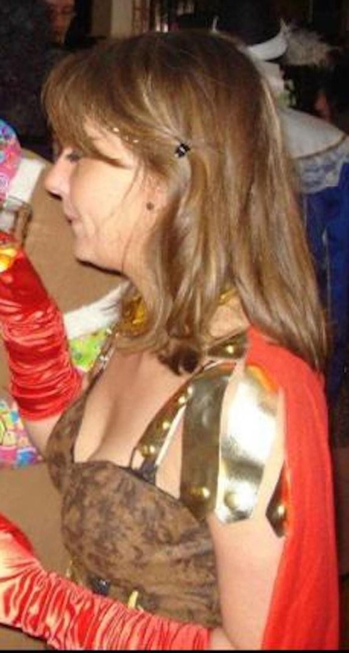 Pawg Blonde es follada por muchos abuelos árabes en Casablanca